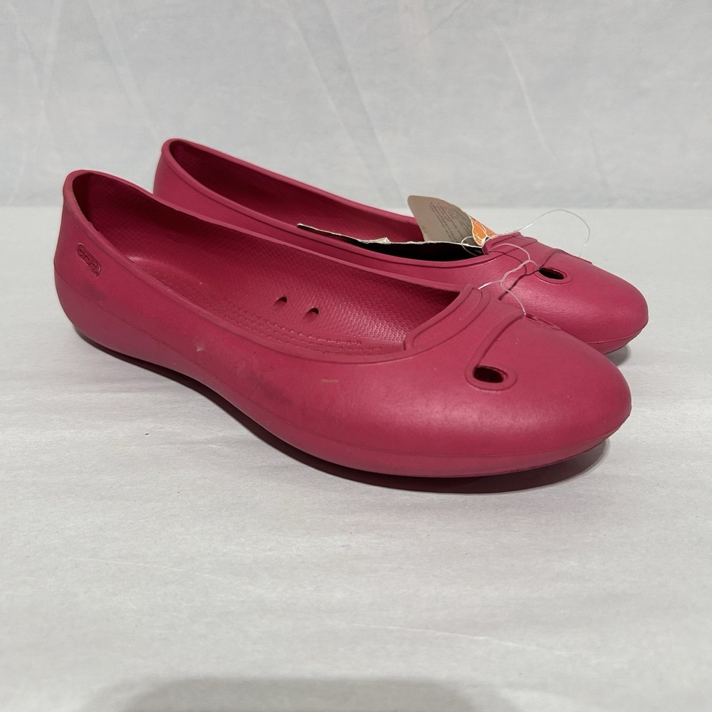 Crocs McCall Cranberry Red Slip On Shoes Women's Size W6 Ballerina Style Flats